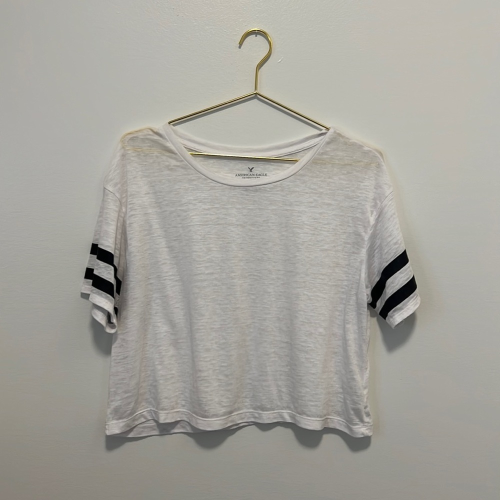 American Eagle White Cropped Tee